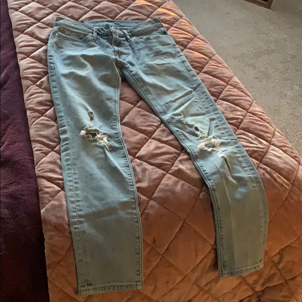 29x30 Abercrombie and Fitch ripped skinny jeans